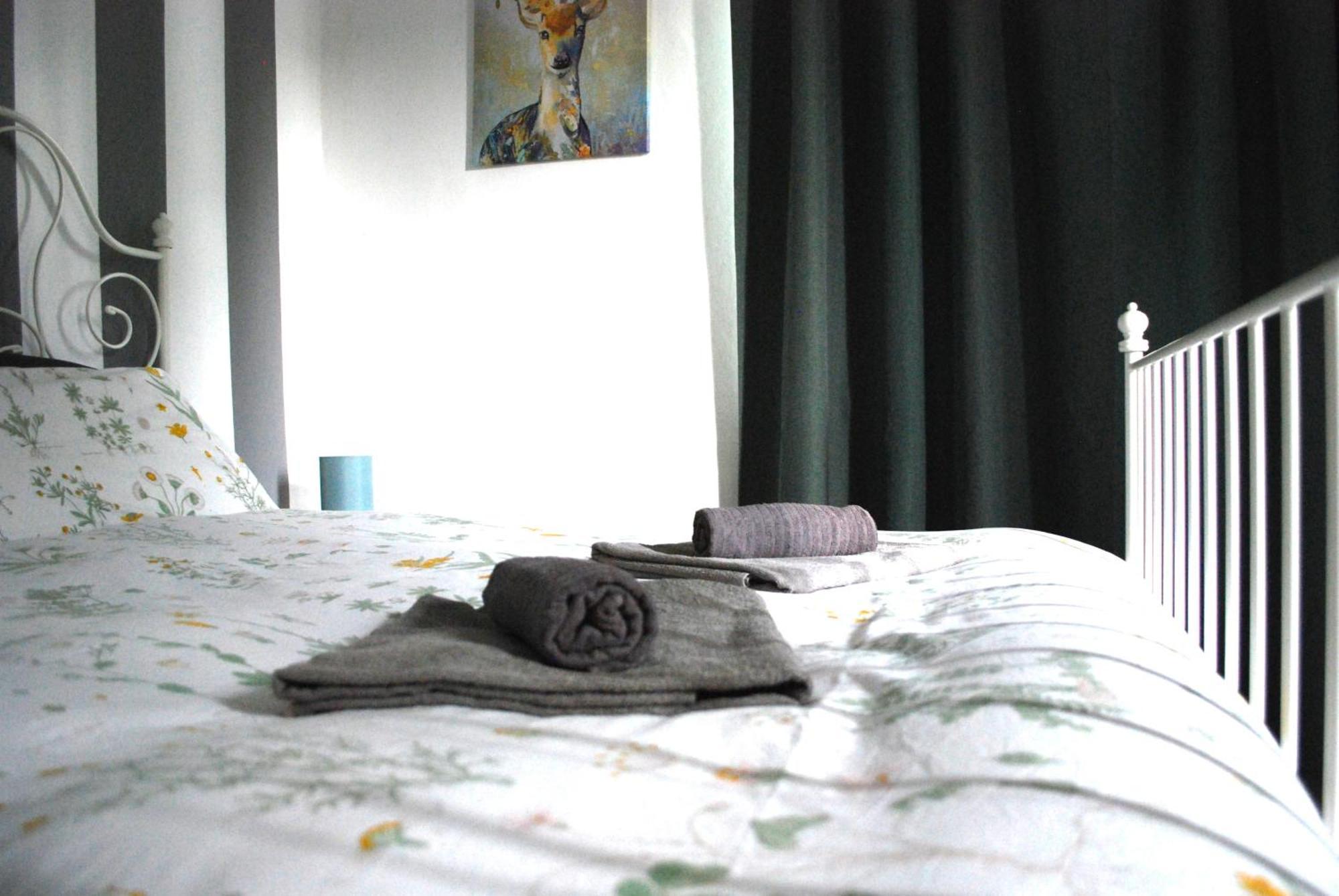 Bed and Breakfast Le stanze di Alicam Arona Esterno foto