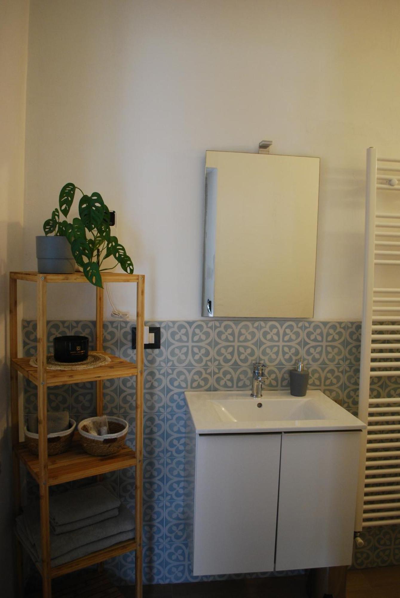 Bed and Breakfast Le stanze di Alicam Arona Esterno foto