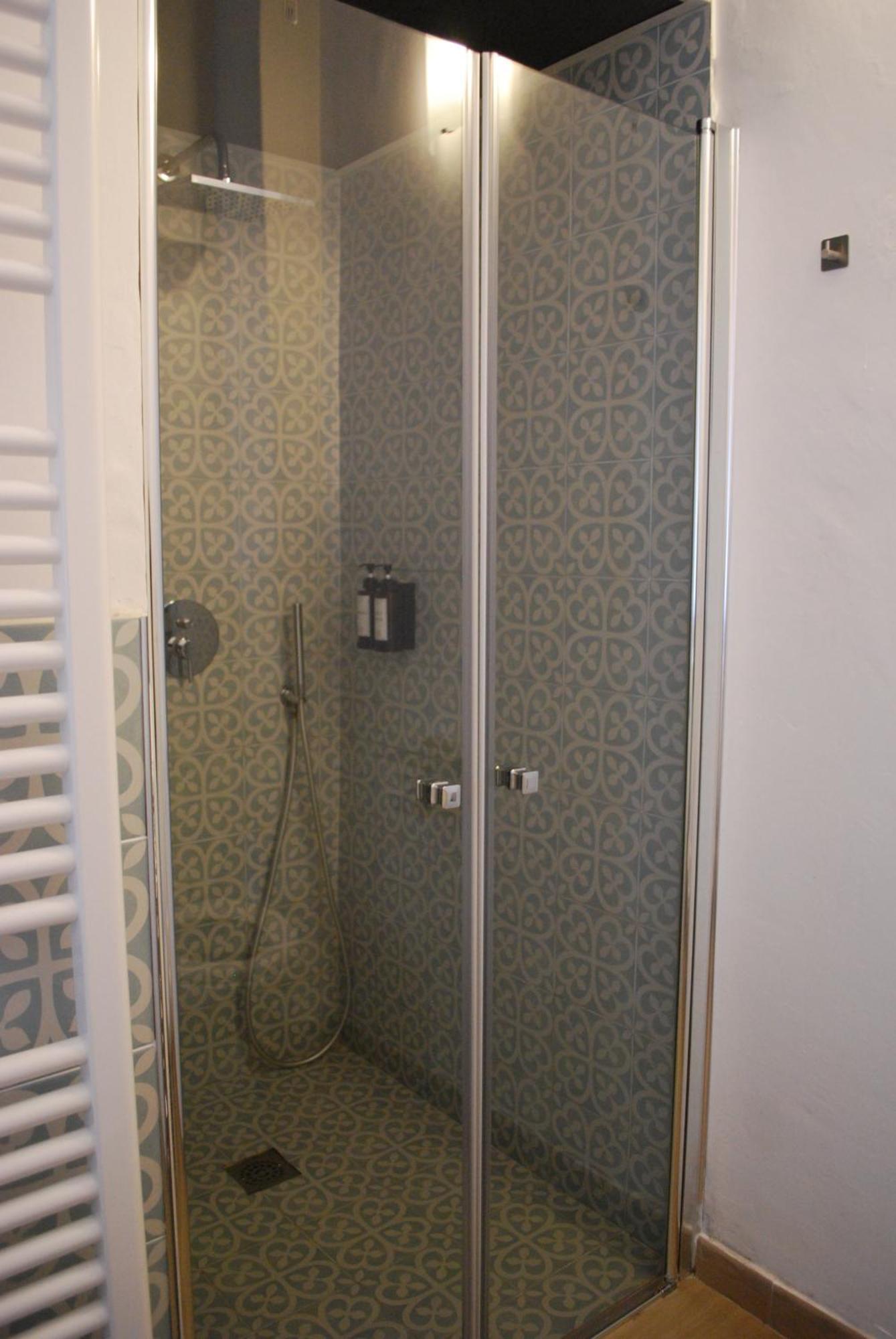 Bed and Breakfast Le stanze di Alicam Arona Esterno foto
