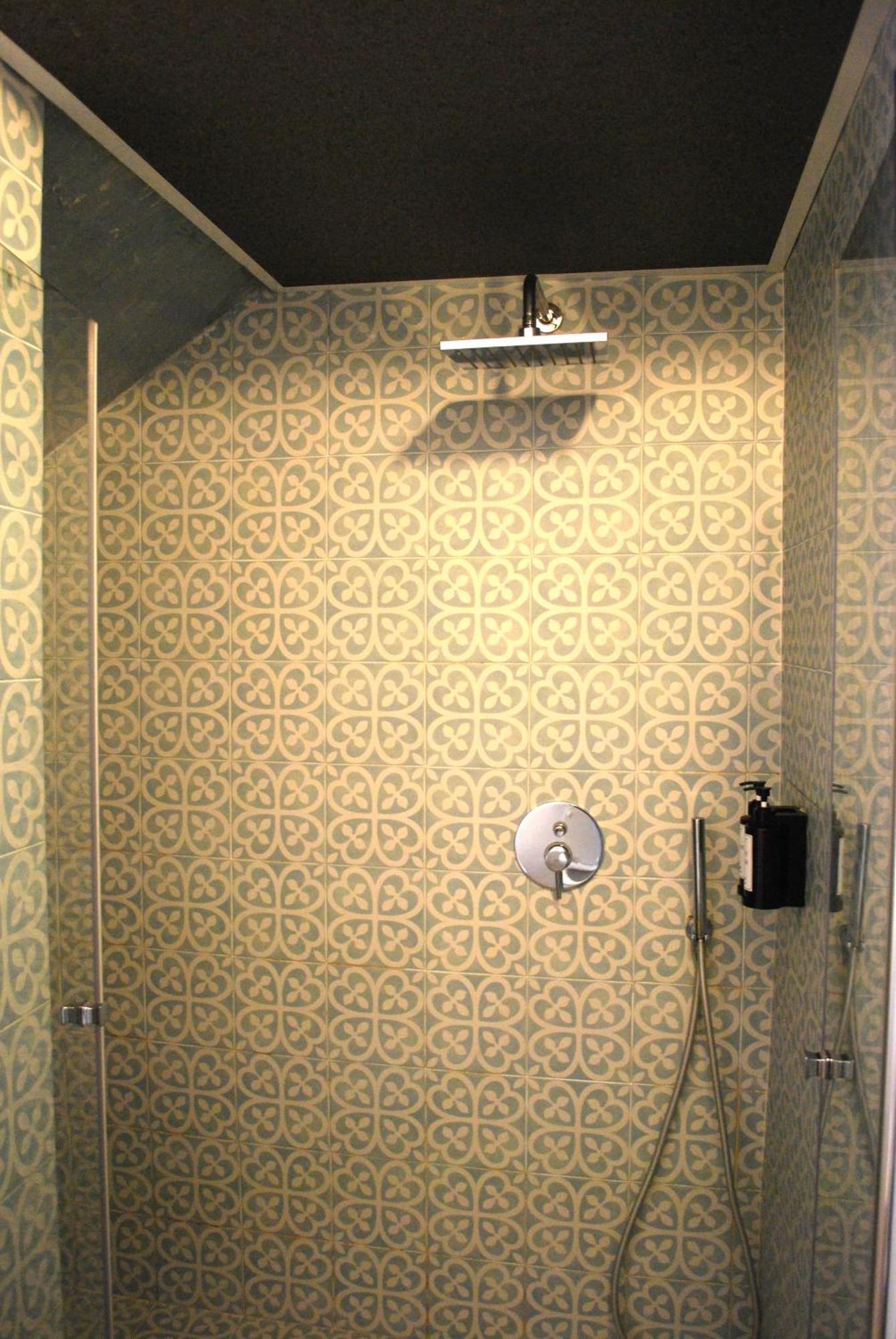 Bed and Breakfast Le stanze di Alicam Arona Esterno foto