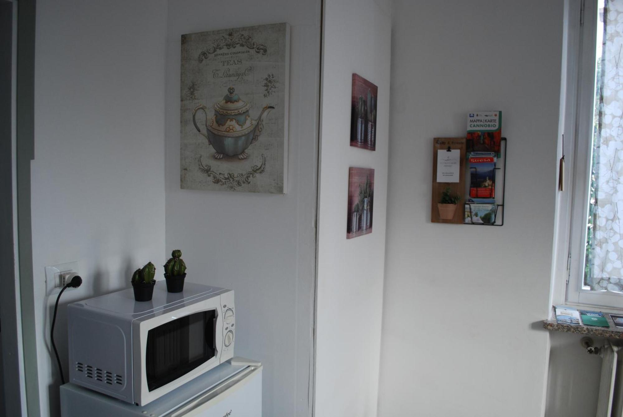 Bed and Breakfast Le stanze di Alicam Arona Esterno foto